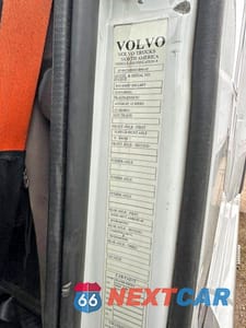 Zdjęcie 10 z 10 samochodu: 2018 VOLVO VN VNL VIN:4V4NC9EH9JN896145 - miniatura