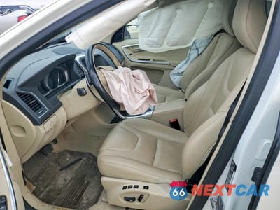 Zdjęcie 7 z 12 samochodu: 2015 VOLVO XC60 T6 PLATINUM VIN:YV4902RM1F2637918 - miniatura