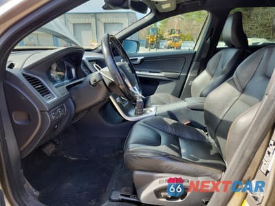 Zdjęcie 7 z 13 samochodu: 2016 VOLVO XC60 T5 PREMIER VIN:YV4612RK4G2840155 - miniatura