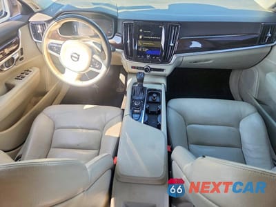 Zdjęcie 8 z 12 samochodu: 2017 VOLVO S90 T5 MOMENTUM VIN:YV1102AK3H1010232 - miniatura