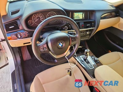 Zdjęcie 8 z 13 samochodu: 2017 BMW X3 SDRIVE28I VIN:5UXWZ7C34H0V92706 - miniatura