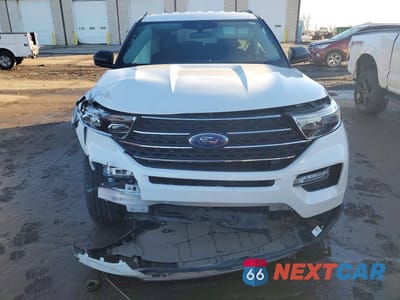 Piąte zdjęcie samochodu w środku: 2024 FORD EXPLORER XLT VIN:1FMSK8DH2RGA01006 - miniatura