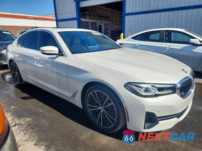 Czwarte zdjęcie samochodu z boku: 2021 BMW 530XE VIN:WBA33AG07MCG58208 - miniatura