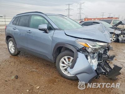 Czwarte zdjęcie samochodu z boku: 2024 TOYOTA COROLLA CROSS LE VIN:7MUCAAAGXRV091001 - miniatura