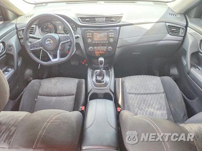 Zdjęcie 8 z 13 samochodu: 2017 NISSAN ROGUE S VIN:KNMAT2MT9HP521684 - miniatura