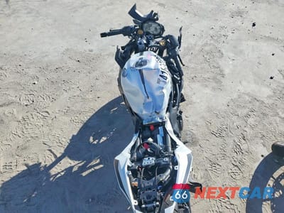 Zdjęcie 6 z 8 samochodu: 2025 KAWASAKI ZX400 S VIN:ML5ZXCS11SDA41966 - miniatura