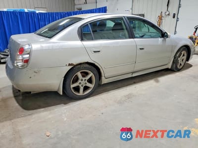 Trzecie zdjęcie samochodu z tyłu: 2005 NISSAN ALTIMA 3.5 SE VIN:1N4BL11D95C352321 - miniatura