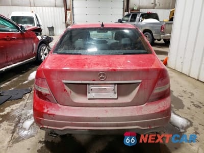 Zdjęcie 6 z 12 samochodu: 2012 MERCEDES-BENZ C 300 4MATIC VIN:WDDGF8BB9CA612566 - miniatura