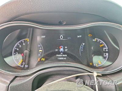 Zdjęcie 9 z 14 samochodu: 2017 JEEP GRAND CHEROKEE LAREDO VIN:1C4RJFAG2HC855926 - miniatura