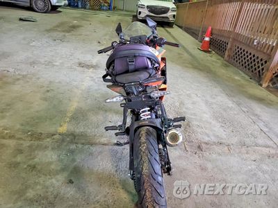 Czwarte zdjęcie samochodu z boku: 2022 KTM 390 RC VIN:MD2JYJ406NC214827 - miniatura