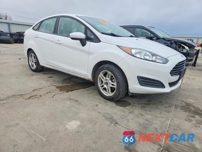 Czwarte zdjęcie samochodu z boku: 2019 FORD FIESTA SE VIN:3FADP4BJ5KM147527 - miniatura