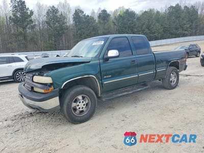 2001 CHEVROLET SILVERADO K1500 2GCEK19T711269458 - główne zdjęcie licytacji z USA - miniatura