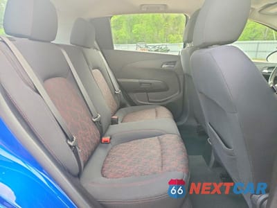 Zdjęcie 10 z 11 samochodu: 2020 CHEVROLET SONIC LT VIN:1G1JD6SB9L4140659 - miniatura