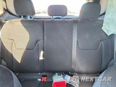 Zdjęcie 10 z 14 samochodu: 2022 JEEP RENEGADE ALTITUDE VIN:ZACNJDE12NPN89384 - miniatura