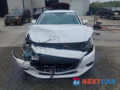 Piąte zdjęcie samochodu w środku: 2018 MAZDA 3 GRAND TOURING VIN:3MZBN1W30JM181002 - miniatura