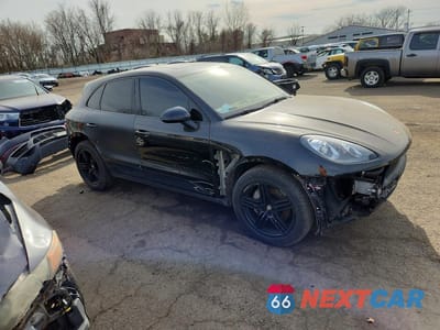 Czwarte zdjęcie samochodu z boku: 2015 PORSCHE MACAN S VIN:WP1AB2A59FLB50375 - miniatura