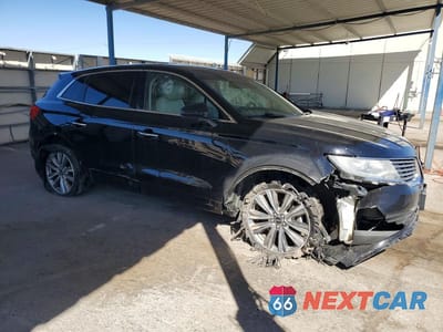 Czwarte zdjęcie samochodu z boku: 2018 LINCOLN MKX RESERVE VIN:2LMPJ8LP0JBL35097 - miniatura
