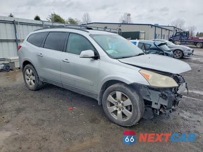 Czwarte zdjęcie samochodu z boku: 2012 CHEVROLET TRAVERSE LTZ VIN:1GNKVLED7CJ121069 - miniatura
