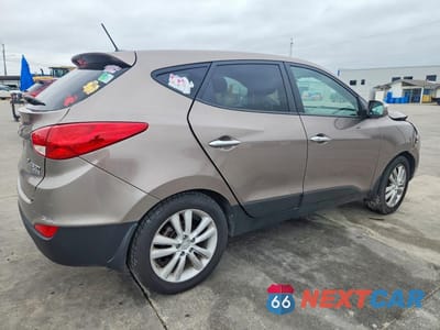 Trzecie zdjęcie samochodu z tyłu: 2013 HYUNDAI TUCSON LIMITED VIN:KM8JU3AC9DU604787 - miniatura