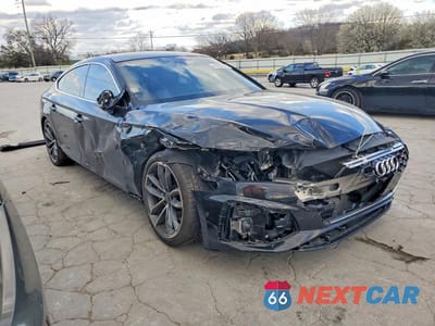 Czwarte zdjęcie samochodu z boku: 2024 AUDI A5 PREMIUM PLUS 45 VIN:WAUFACF51RA061793 - miniatura