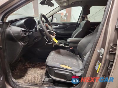 Zdjęcie 7 z 12 samochodu: 2019 HYUNDAI SANTA FE SE 2.4L VIN:5NMS23ADXKH108702 - miniatura