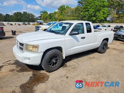 2010 DODGE DAKOTA SXT 1D7CE3BK5AS151085 - główne zdjęcie licytacji z USA - miniatura