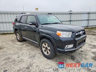 Czwarte zdjęcie samochodu z boku: 2013 TOYOTA 4RUNNER SR5 VIN:JTEZU5JR9D5051510 - miniatura