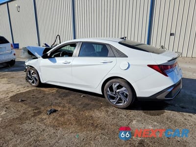 Drugie zdjęcie samochodu z przodu: 2025 HYUNDAI ELANTRA SEL SPORT VIN:KMHLM4DG4SU070401 - miniatura