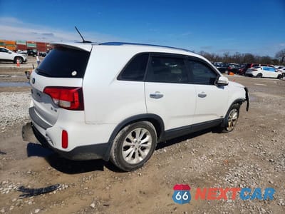 Trzecie zdjęcie samochodu z tyłu: 2015 KIA SORENTO EX VIN:5XYKUDA7XFG611107 - miniatura