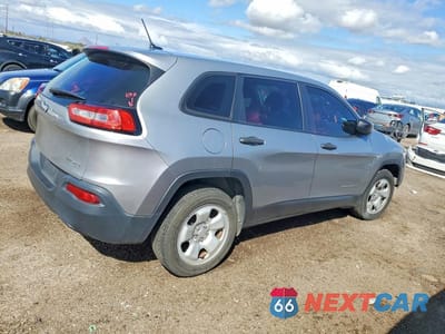 Trzecie zdjęcie samochodu z tyłu: 2017 JEEP CHEROKEE SPORT VIN:1C4PJLABXHW643395 - miniatura