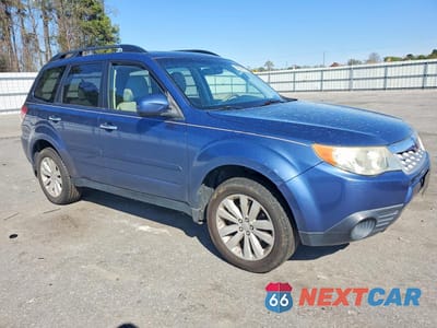 Czwarte zdjęcie samochodu z boku: 2013 SUBARU FORESTER 2.5X PREMIUM VIN:JF2SHADC0DH422497 - miniatura