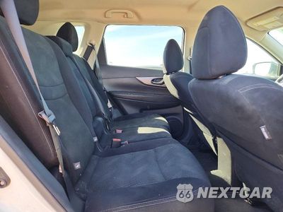 Zdjęcie 11 z 12 samochodu: 2016 NISSAN ROGUE S VIN:5N1AT2MM6GC827283 - miniatura
