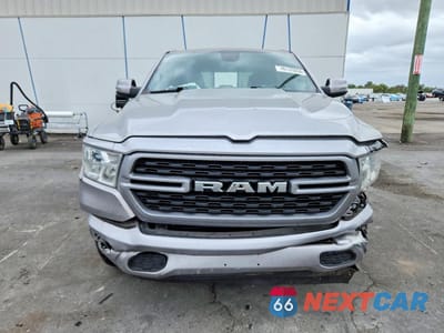Piąte zdjęcie samochodu w środku: 2023 RAM 1500 BIG HORN VIN:1C6SRFFT5PN704119 - miniatura