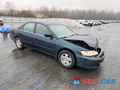 Czwarte zdjęcie samochodu z boku: 2000 HONDA ACCORD VIN:1HGCG1659YA016920 - miniatura