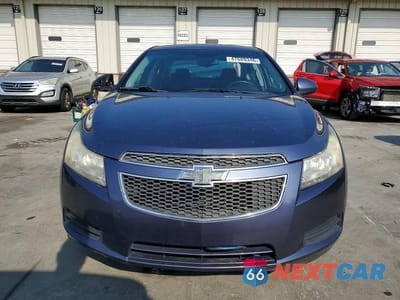 Piąte zdjęcie samochodu w środku: 2013 CHEVROLET CRUZE LT VIN:1G1PC5SB6D7208827 - miniatura