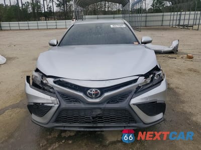 Piąte zdjęcie samochodu w środku: 2024 TOYOTA CAMRY SE VIN:4T1G11AK2RU884316 - miniatura