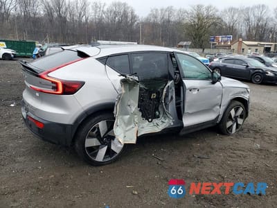 Trzecie zdjęcie samochodu z tyłu: 2024 VOLVO C40 RECHARGE ULTIMATE VIN:YV4ER3GM3R2107256 - miniatura