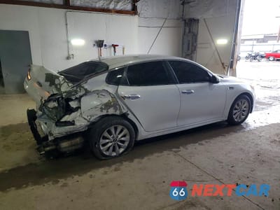 Trzecie zdjęcie samochodu z tyłu: 2016 KIA OPTIMA LX VIN:5XXGT4L39GG060659 - miniatura