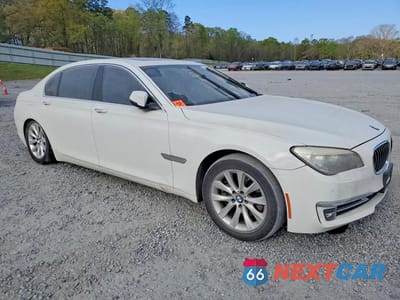 Czwarte zdjęcie samochodu z boku: 2013 BMW 740 LXI VIN:WBAYF4C56DD281538 - miniatura