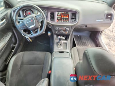 Zdjęcie 8 z 12 samochodu: 2023 DODGE CHARGER SCAT PACK VIN:2C3CDXGJ3PH603317 - miniatura
