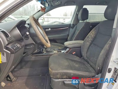 Zdjęcie 7 z 12 samochodu: 2011 KIA SORENTO VIN:5XYKTDA70FG646662 - miniatura