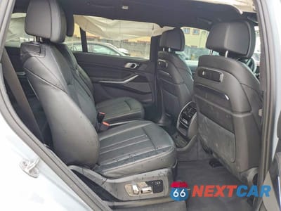 Zdjęcie 11 z 13 samochodu: 2025 BMW X7 XDRIVE40I VIN:5UX23EM0XS9Y68348 - miniatura