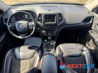 Zdjęcie 9 z 13 samochodu: 2019 JEEP CHEROKEE LATITUDE PLUS VIN:1C4PJMLB3KD417575 - miniatura