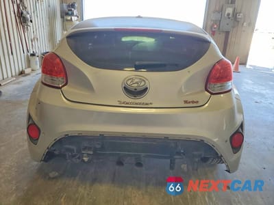 Zdjęcie 6 z 13 samochodu: 2016 HYUNDAI VELOSTER TURBO VIN:KMHTC6AE9GU300314 - miniatura