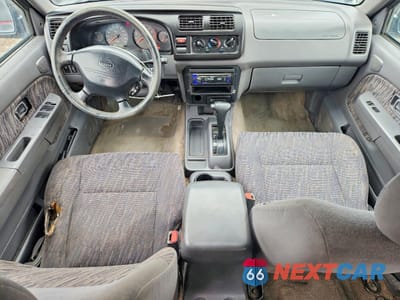 Zdjęcie 8 z 12 samochodu: 2000 NISSAN FRONTIER XE VIN:1N6ED27T7YC357026 - miniatura