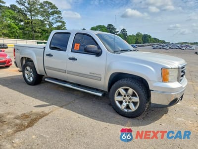 Czwarte zdjęcie samochodu z boku: 2013 GMC SIERRA K1500 SLE VIN:3GTP2VE75DG183506 - miniatura