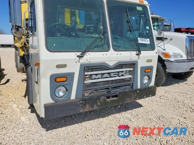 Zdjęcie 9 z 10 samochodu: 2016 MACK LEU613 REFUSE TRUCK VIN:1M2AU04CXGM010434 - miniatura
