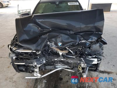 Zdjęcie 11 z 12 samochodu: 2019 BMW 330I VIN:WBA5R1C58KAK11806 - miniatura