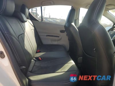 Zdjęcie 10 z 12 samochodu: 2012 TOYOTA PRIUS C ONE VIN:JTDKDTB30C1526598 - miniatura