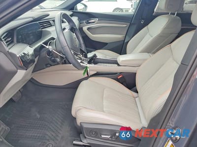 Zdjęcie 7 z 14 samochodu: 2024 AUDI Q8 E-TRON PRESTIGE VIN:WA16AAGE2RB025055 - miniatura